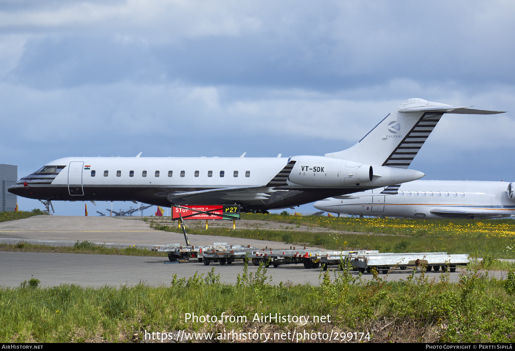 Aircraft Photo of VT-SDK | Bombardier Global Express (BD-700-1A10) | Kalyani Group | AirHistory.net #299174