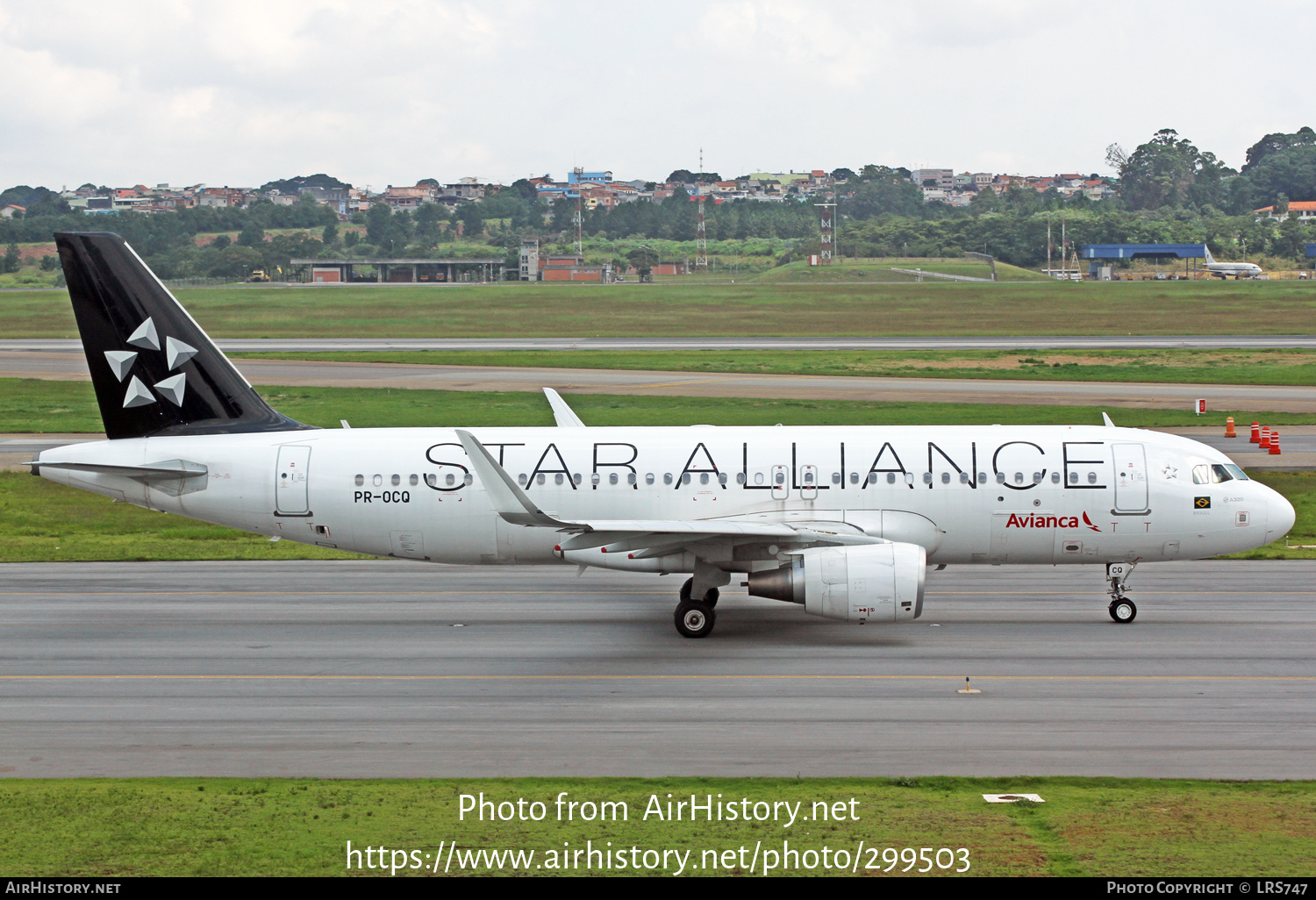 Aircraft Photo of PR-OCQ | Airbus A320-214 | Avianca | AirHistory.net #299503