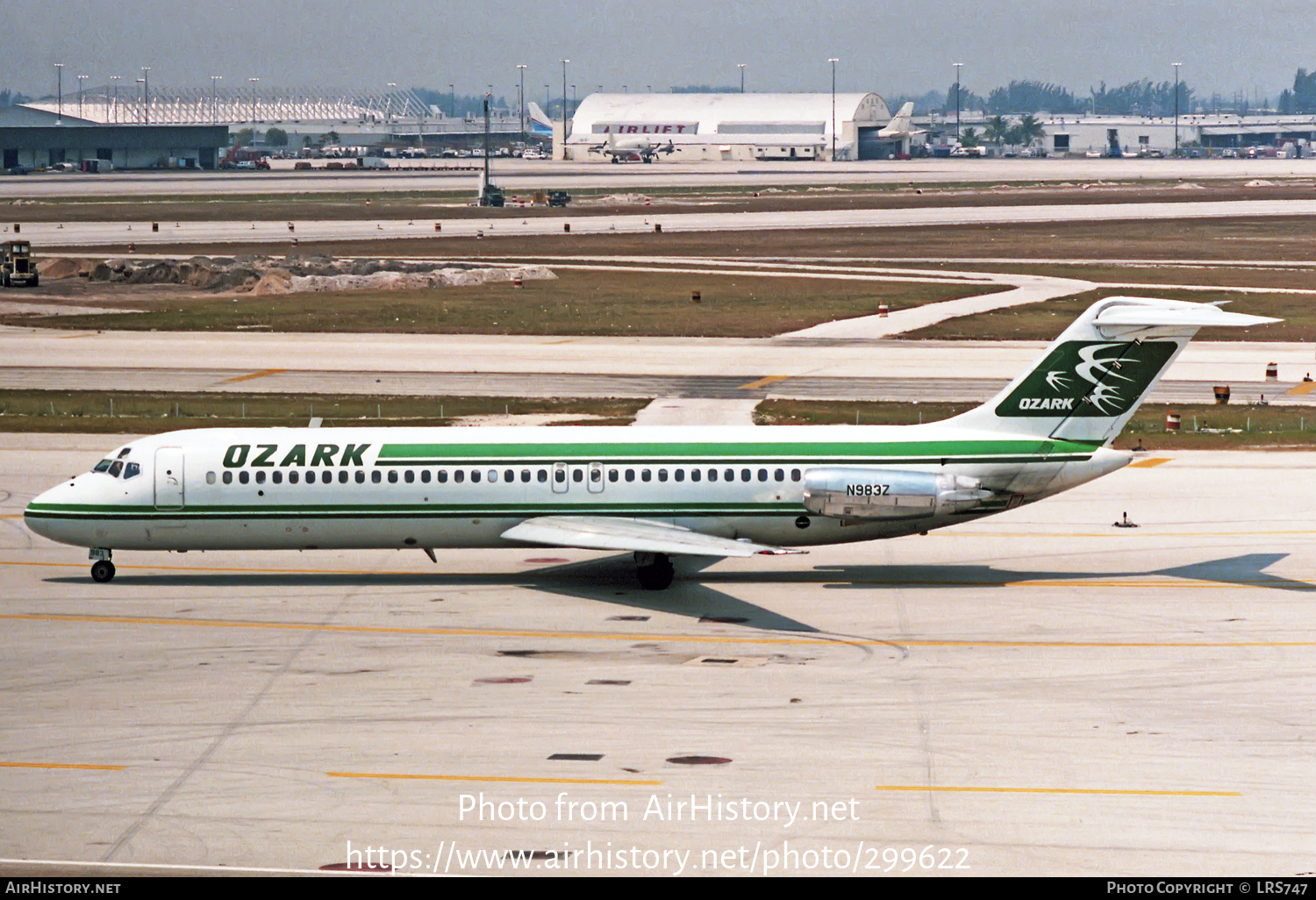 Aircraft Photo of N983Z | McDonnell Douglas DC-9-31 | Ozark Air Lines | AirHistory.net #299622