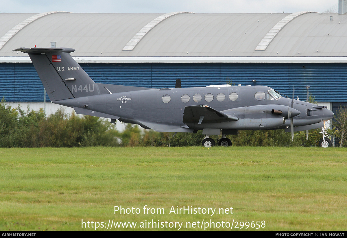 Aircraft Photo of N44U | Beech 200T Super King Air | USA - Army | AirHistory.net #299658