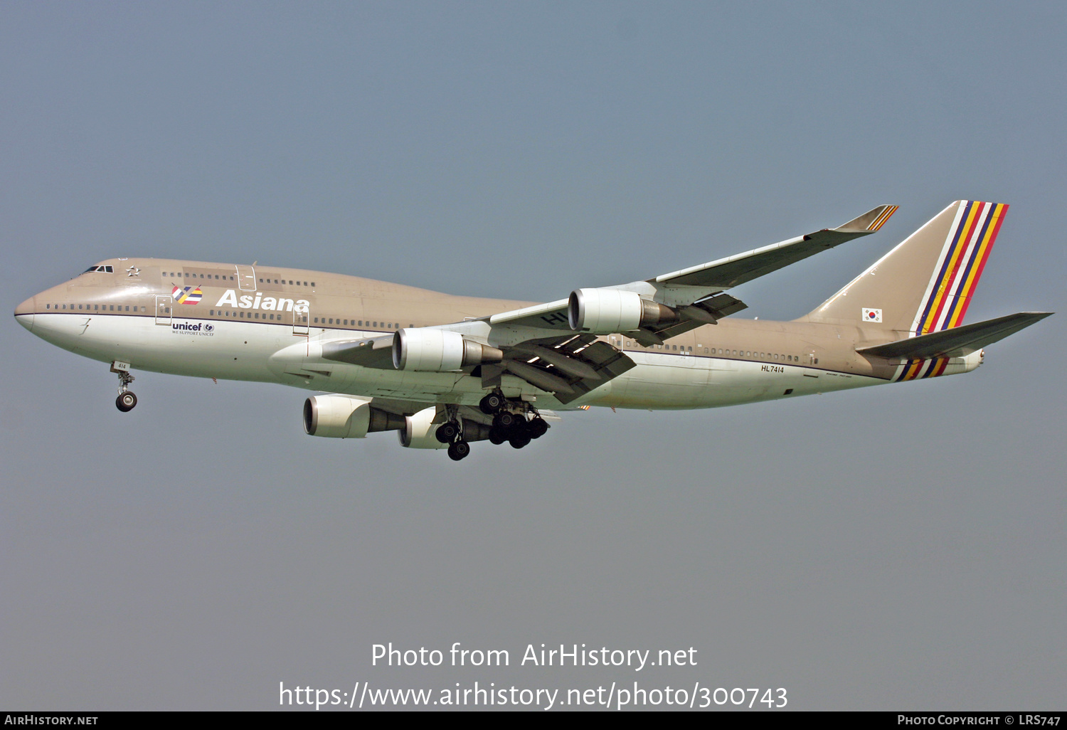 Aircraft Photo of HL7414 | Boeing 747-48EM | Asiana Airlines | AirHistory.net #300743