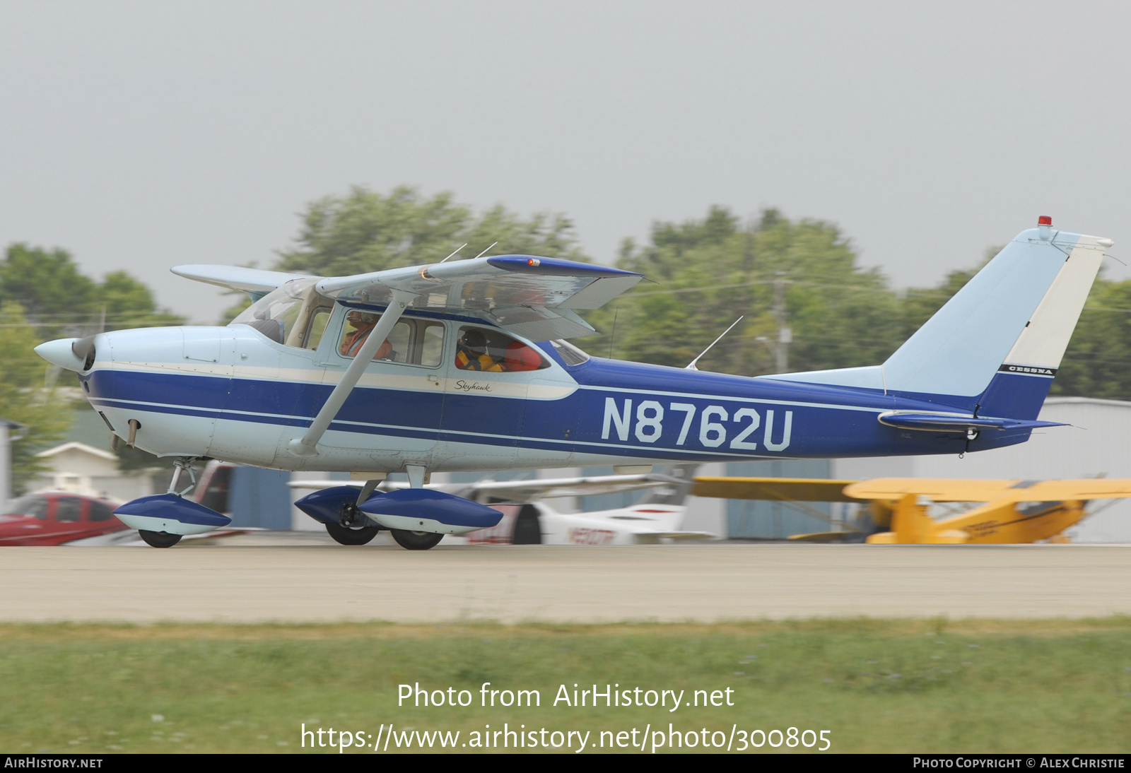 Aircraft Photo of N8762U | Cessna 172F Skyhawk | AirHistory.net #300805