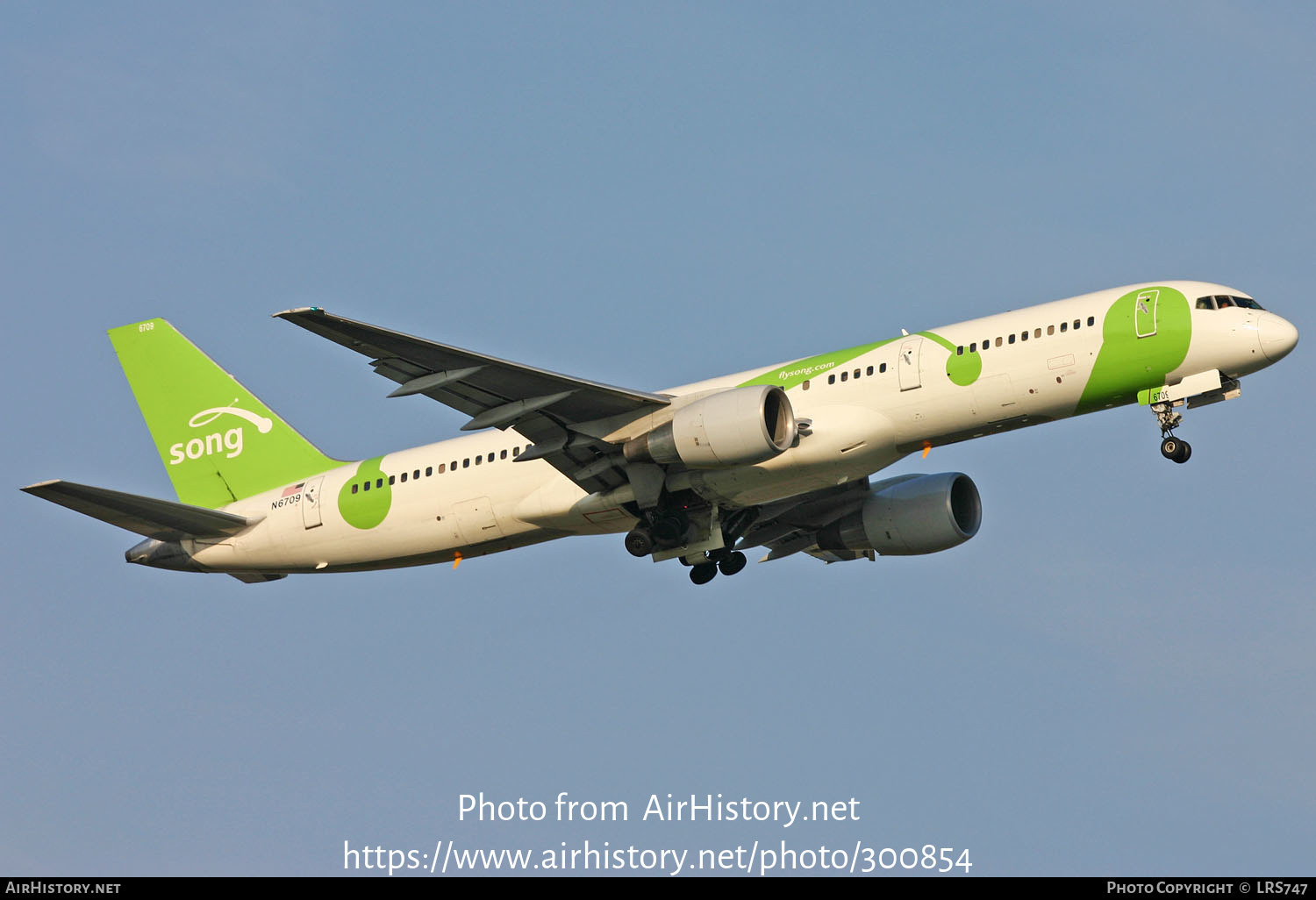 Aircraft Photo of N6709 | Boeing 757-232 | Song | AirHistory.net #300854