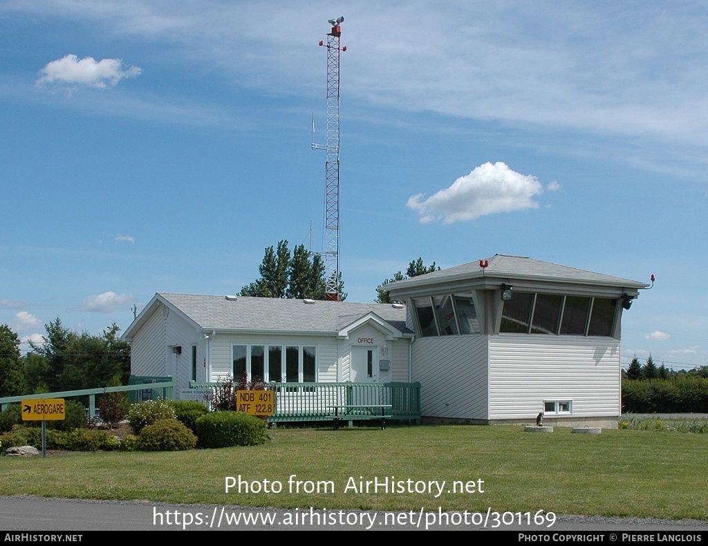 Airport photo of Drummondville (CSC3) in Quebec, Canada | AirHistory.net #301169