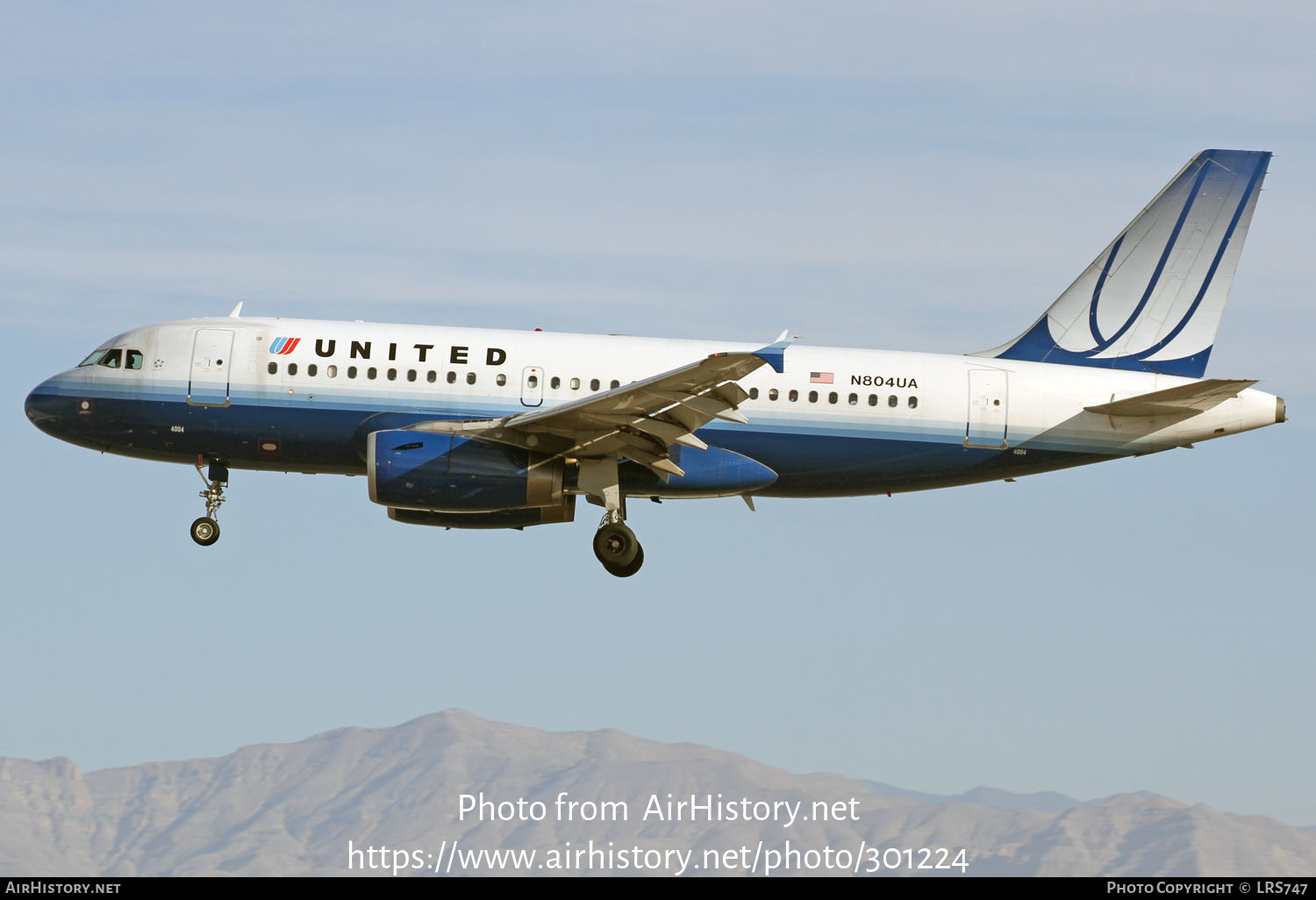 Aircraft Photo of N804UA | Airbus A319-131 | United Airlines | AirHistory.net #301224