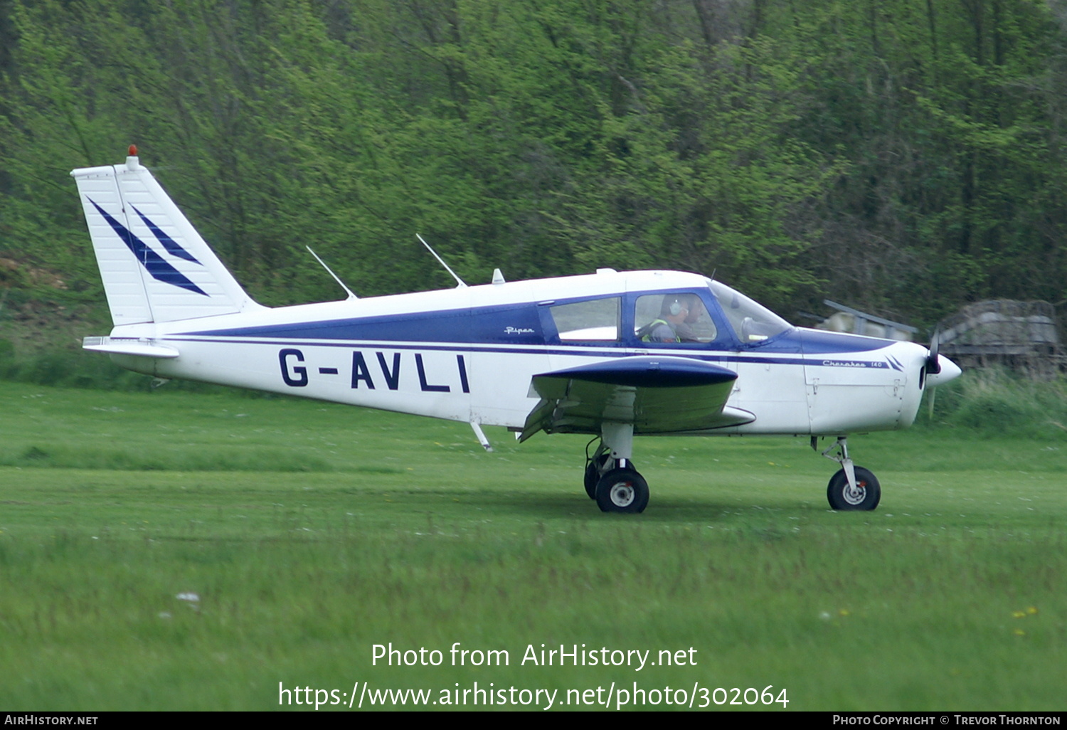 Aircraft Photo of G-AVLI | Piper PA-28-140 Cherokee | AirHistory.net #302064