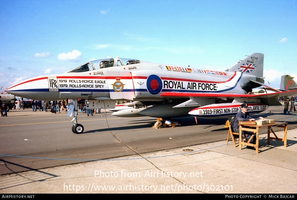 Aircraft Photo of XV424 | McDonnell Douglas F-4M Phantom FGR2 | UK - Air Force | AirHistory.net #302101