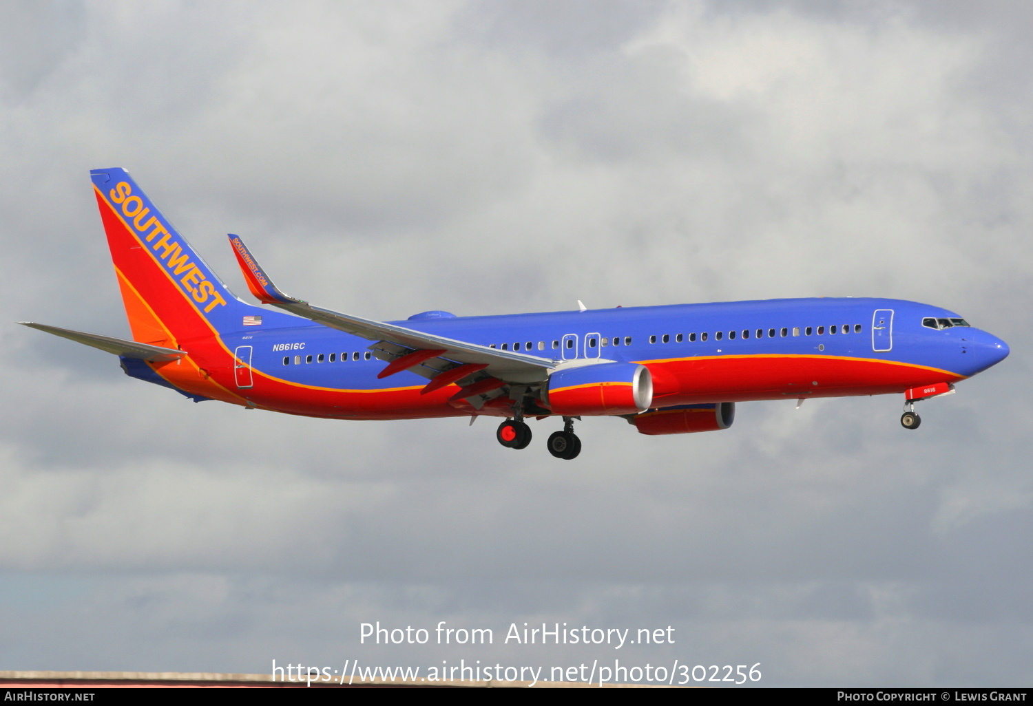 Aircraft Photo of N8616C | Boeing 737-8H4 | Southwest Airlines | AirHistory.net #302256