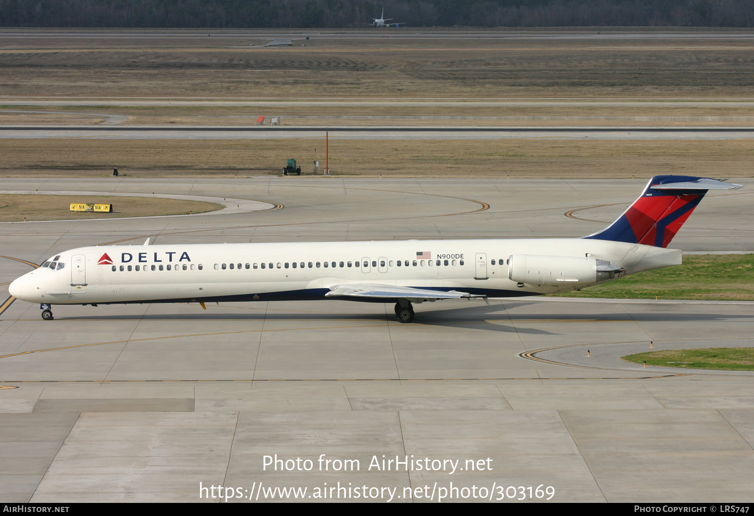 Aircraft Photo of N900DE | McDonnell Douglas MD-88 | Delta Air Lines | AirHistory.net #303169