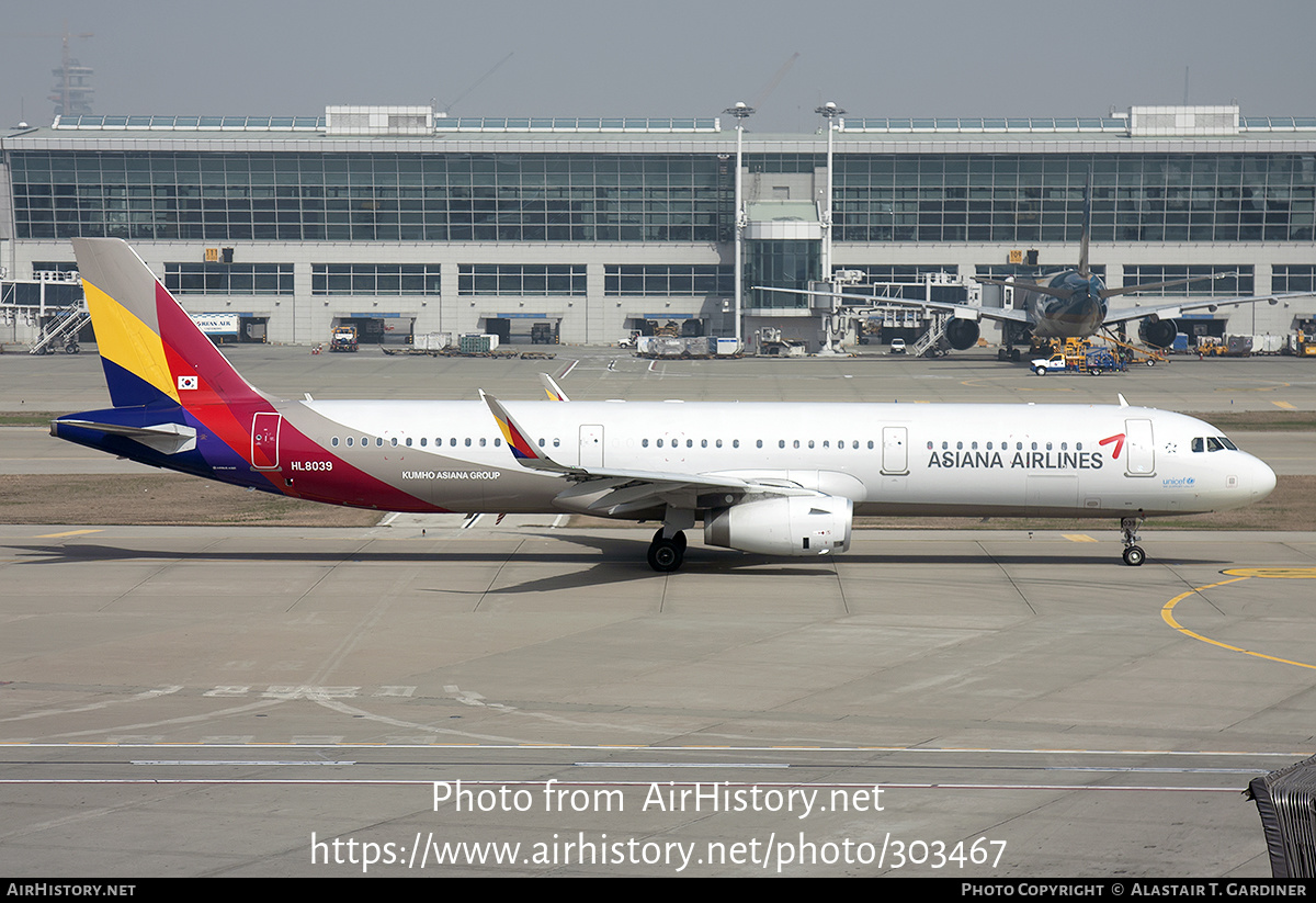 Aircraft Photo of HL8039 | Airbus A321-231 | Asiana Airlines | AirHistory.net #303467