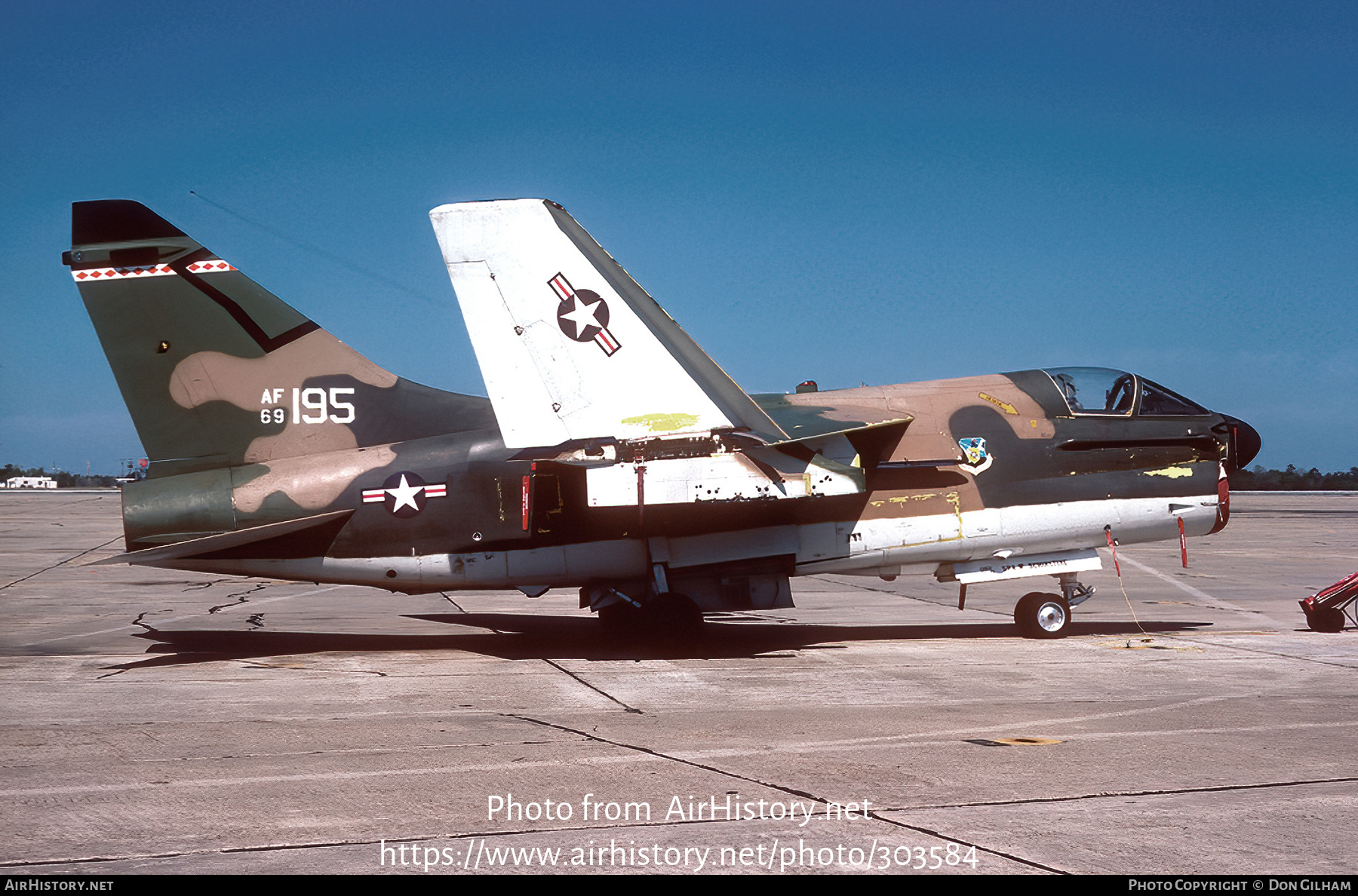 Aircraft Photo of 69-6195 / AF69-195 | LTV A-7D Corsair II | USA - Air Force | AirHistory.net #303584