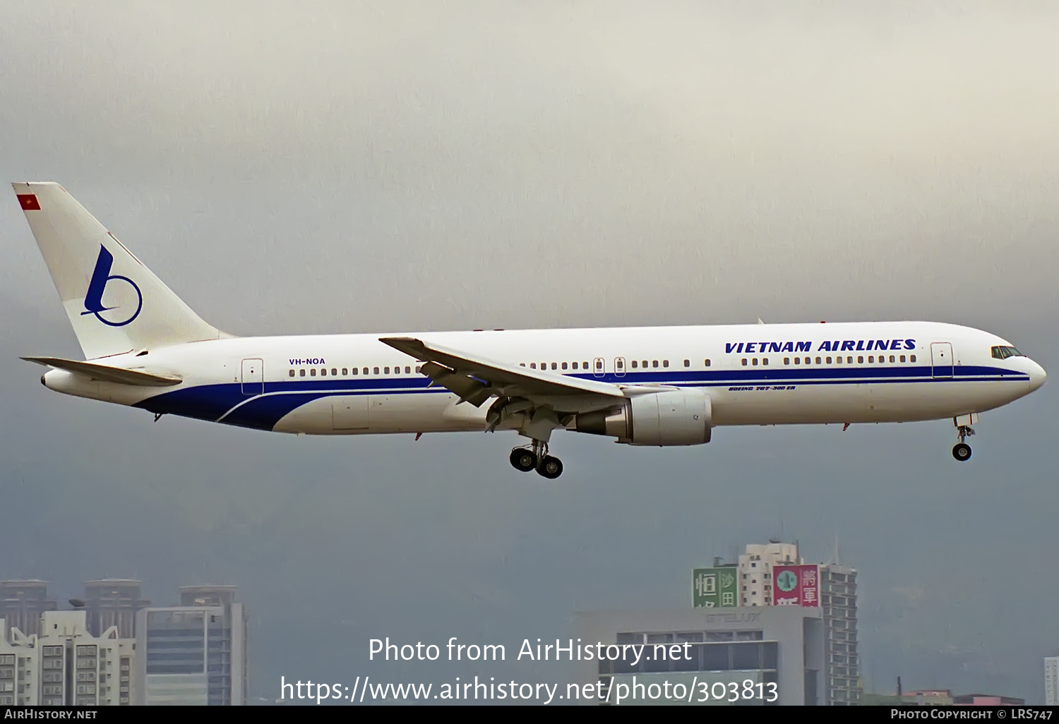 Aircraft Photo of VH-NOA | Boeing 767-33A/ER | Vietnam Airlines | AirHistory.net #303813