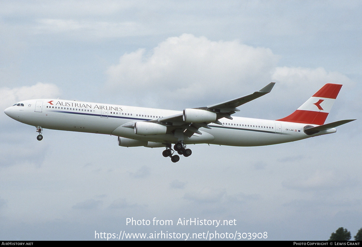 Aircraft Photo of OE-LAK | Airbus A340-313 | Austrian Airlines | AirHistory.net #303908