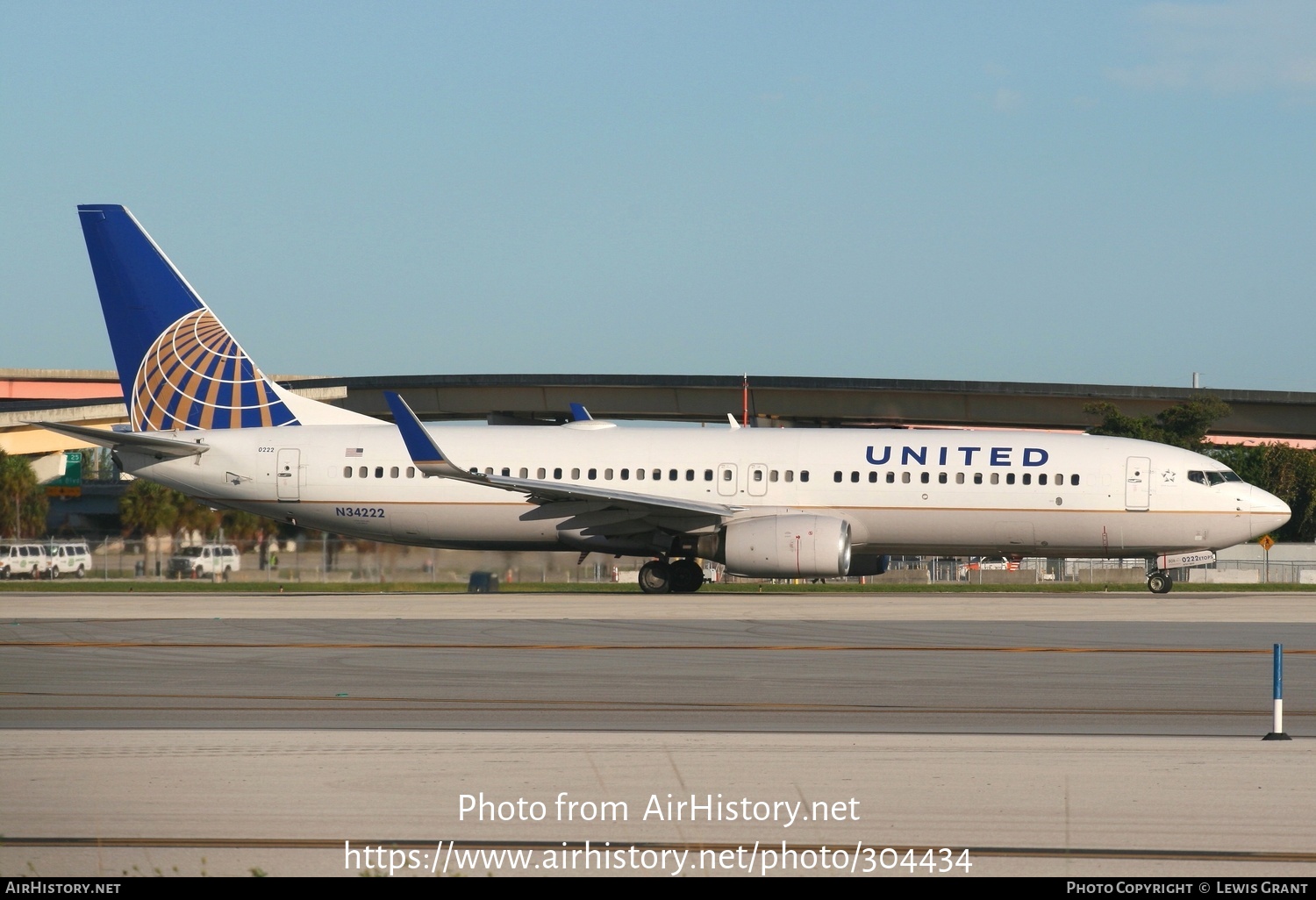 Aircraft Photo of N34222 | Boeing 737-824 | United Airlines | AirHistory.net #304434