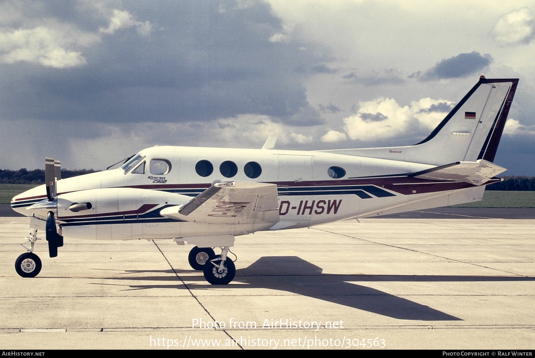 Aircraft Photo of D-IHSW | Beech C90B King Air | AirHistory.net #304563