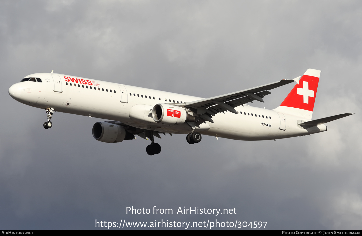 Aircraft Photo of HB-IOH | Airbus A321-111 | Swiss International Air Lines | AirHistory.net #304597