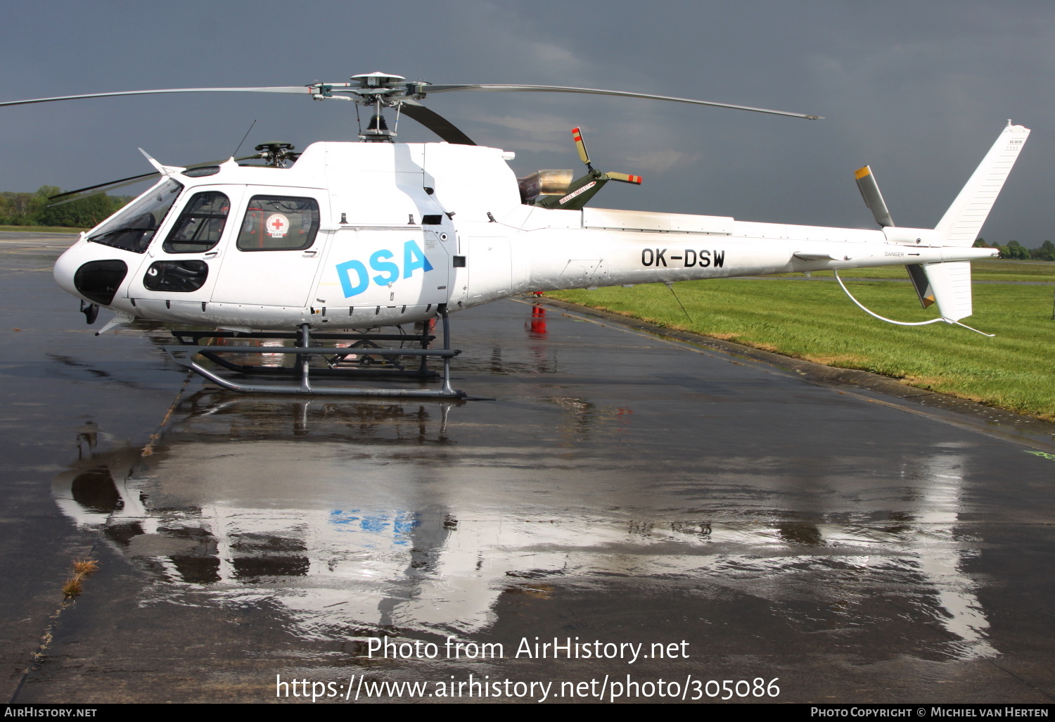 Aircraft Photo of OK-DSW | Aérospatiale AS-350 B3e Ecureuil | DSA - Delta System-Air | AirHistory.net #305086