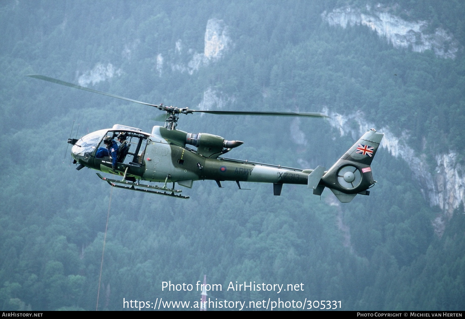 Aircraft Photo of XZ313 | Aerospatiale SA-341B Gazelle AH1 | UK - Air Force | AirHistory.net #305331