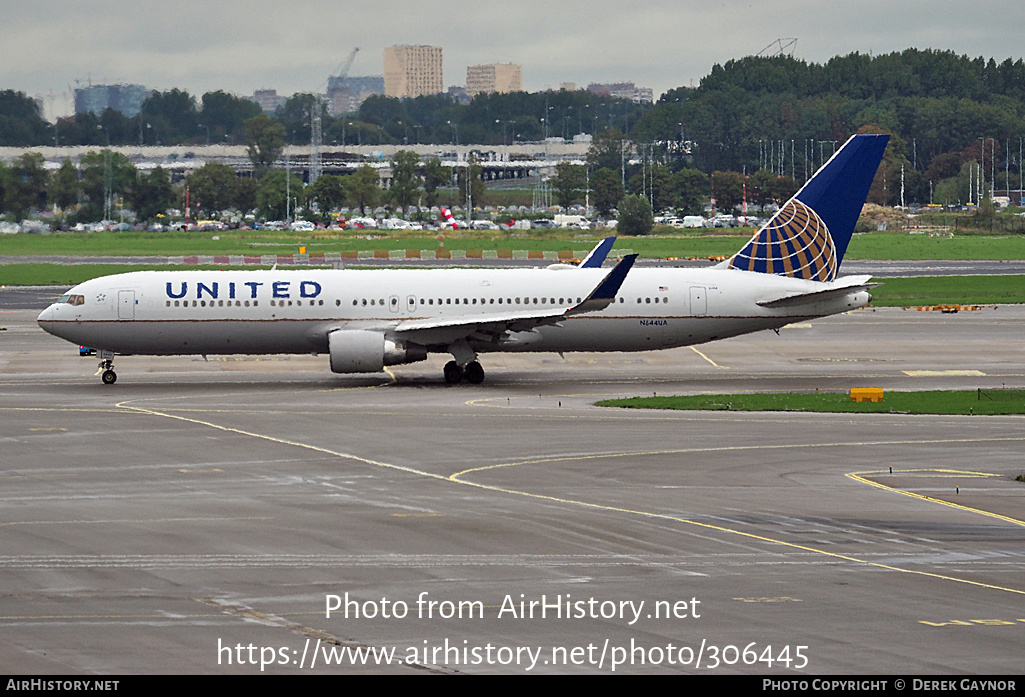 Aircraft Photo of N644UA | Boeing 767-322/ER | United Airlines | AirHistory.net #306445