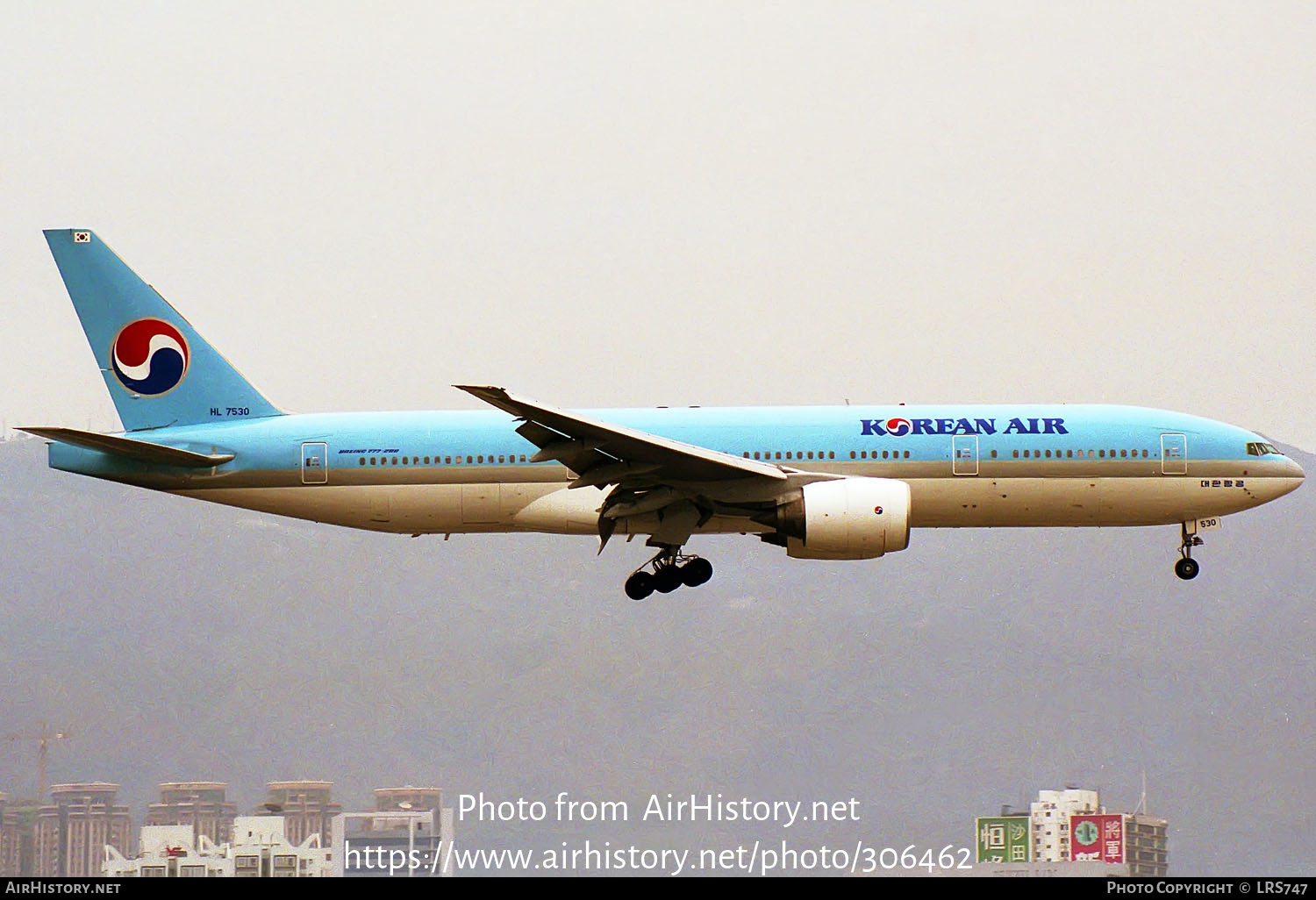 Aircraft Photo of HL7530 | Boeing 777-2B5/ER | Korean Air | AirHistory.net #306462