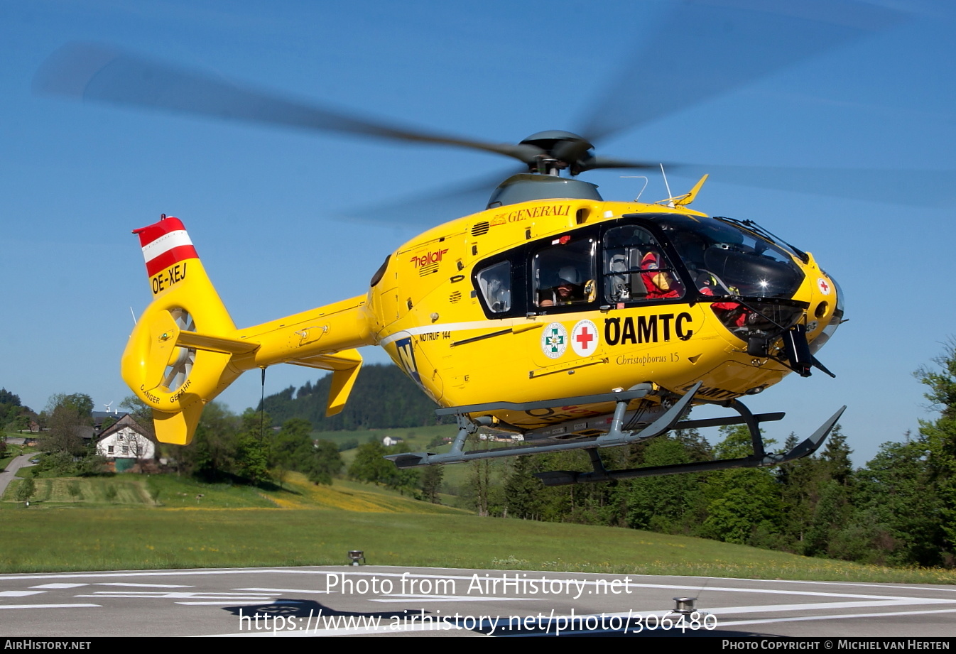 Aircraft Photo of OE-XEJ | Eurocopter EC-135T-2 | ÖAMTC | AirHistory.net #306480