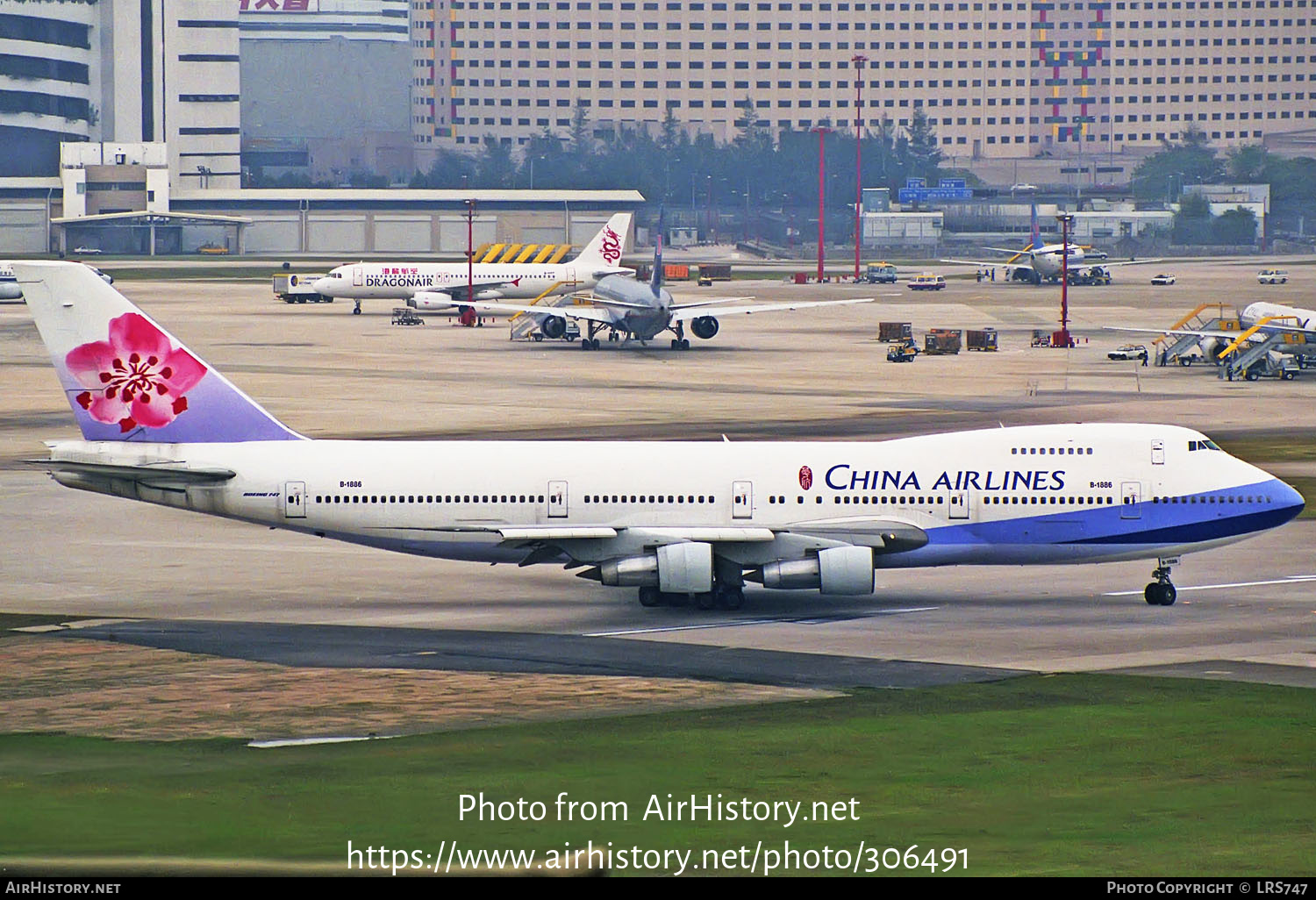 Aircraft Photo of B-1886 | Boeing 747-209B | China Airlines | AirHistory.net #306491