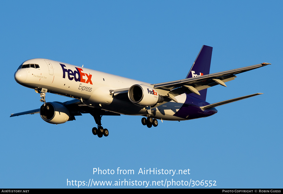 Aircraft Photo of N990FD | Boeing 757-232(PCF) | FedEx Express - Federal Express | AirHistory.net #306552