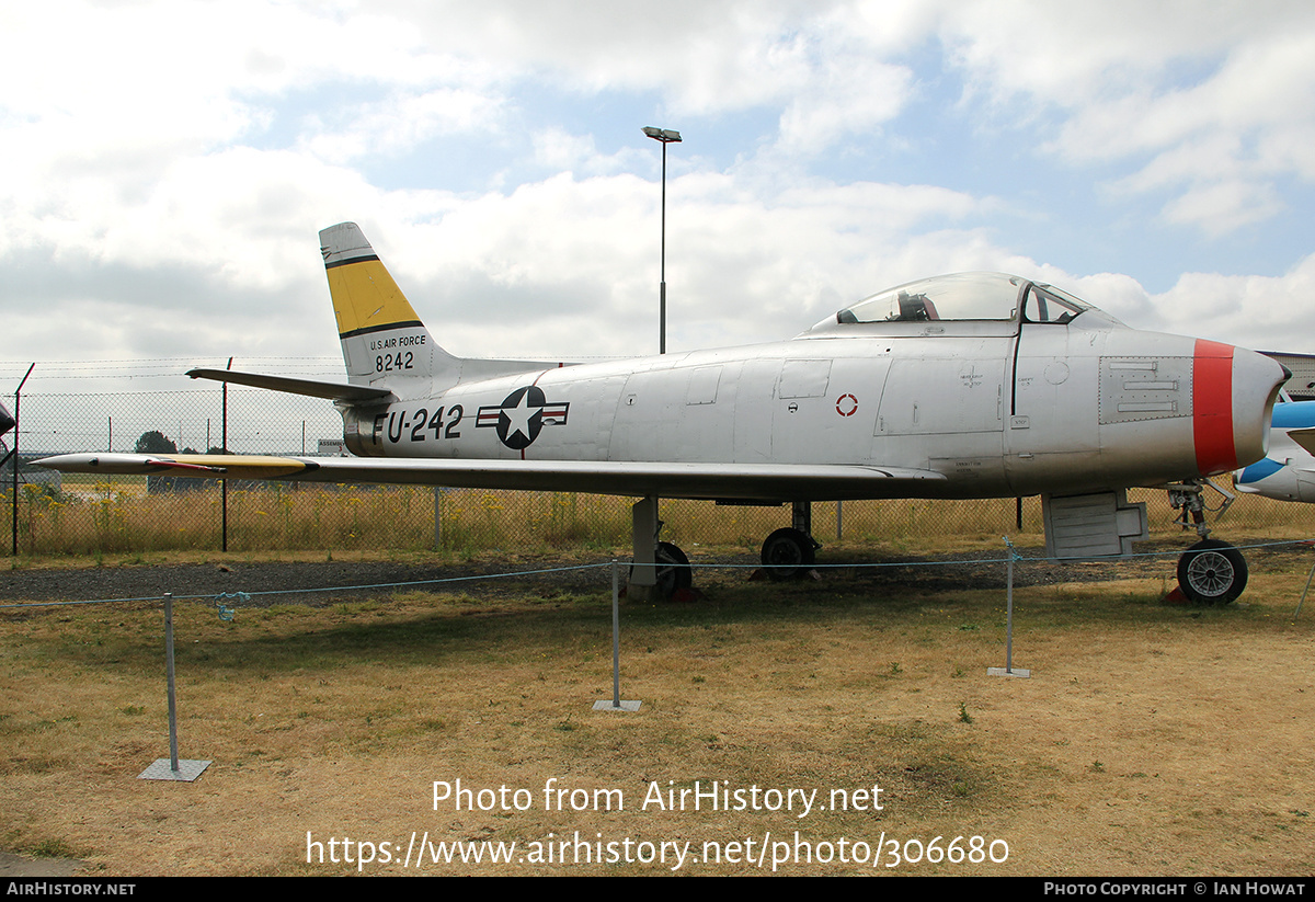 Aircraft Photo of 48-242 / 8242 | North American F-86A Sabre | USA - Air Force | AirHistory.net #306680