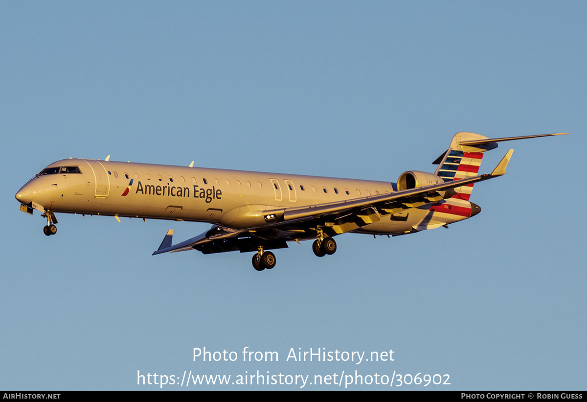 Aircraft Photo of N921FJ | Bombardier CRJ-900LR (CL-600-2D24) | American Eagle | AirHistory.net #306902