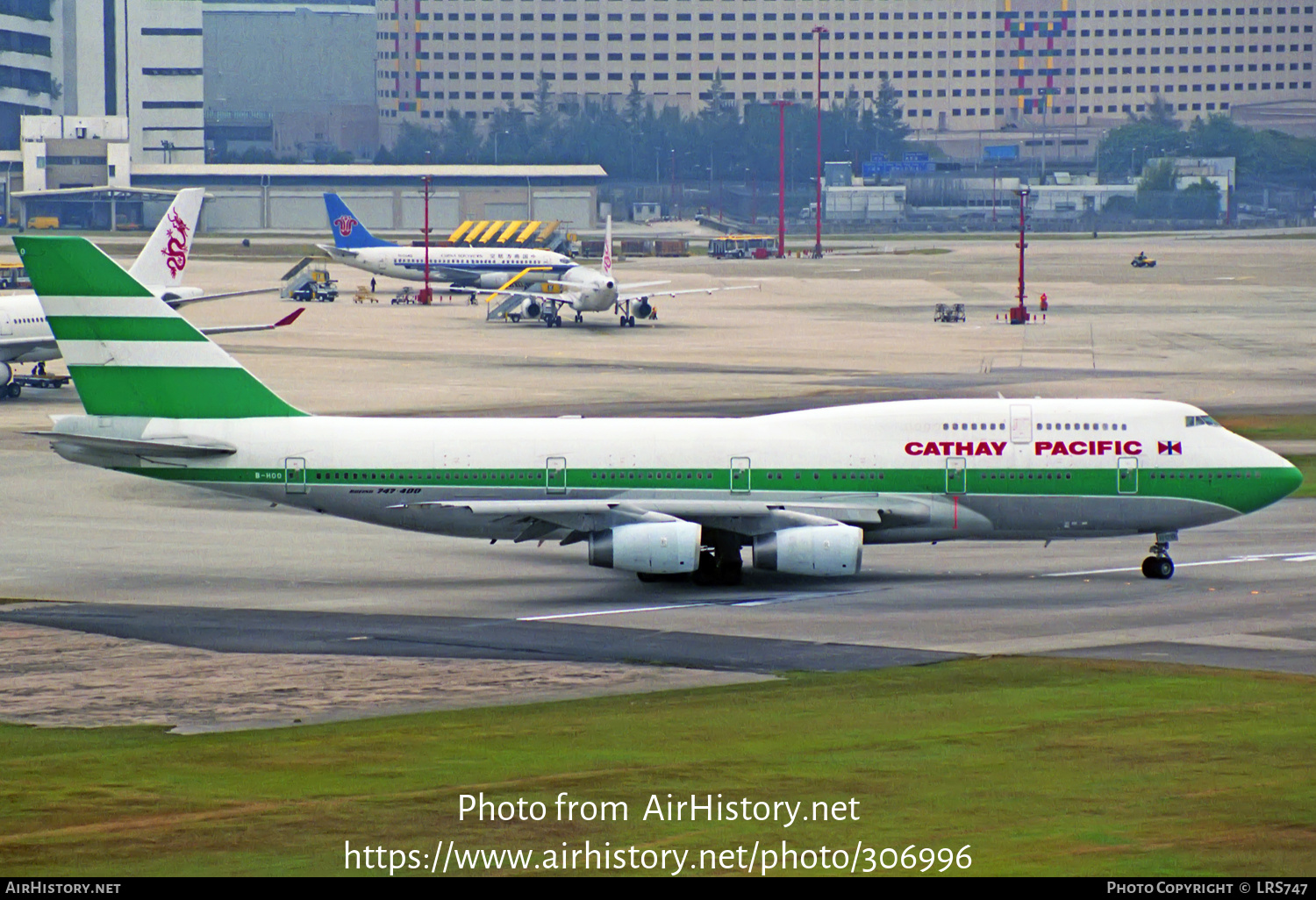 Aircraft Photo of B-HOO | Boeing 747-467 | Cathay Pacific Airways | AirHistory.net #306996