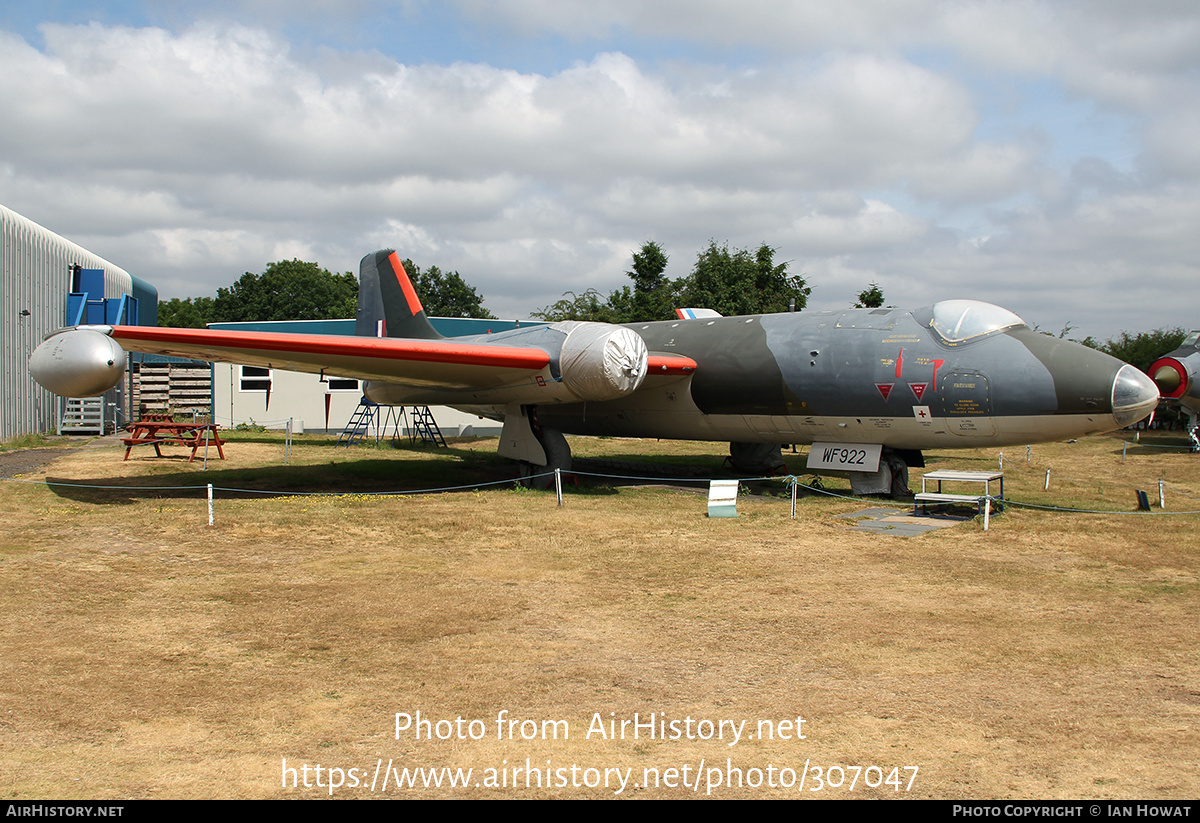 Aircraft Photo of WF922 | English Electric Canberra PR3 | UK - Air Force | AirHistory.net #307047