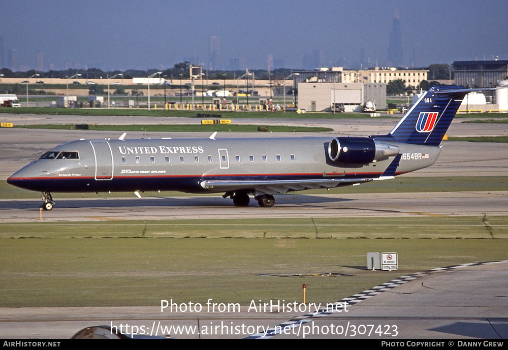 Aircraft Photo of N654BR | Bombardier CRJ-200ER (CL-600-2B19) | United Express | AirHistory.net #307423