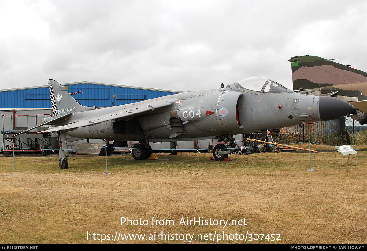 Aircraft Photo of ZE694 | British Aerospace Sea Harrier FA2 | UK - Navy | AirHistory.net #307452