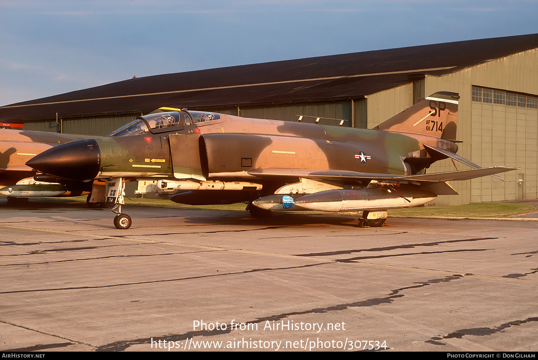 Aircraft Photo of 66-8714 / AF66-714 | McDonnell Douglas F-4D Phantom II | USA - Air Force | AirHistory.net #307534