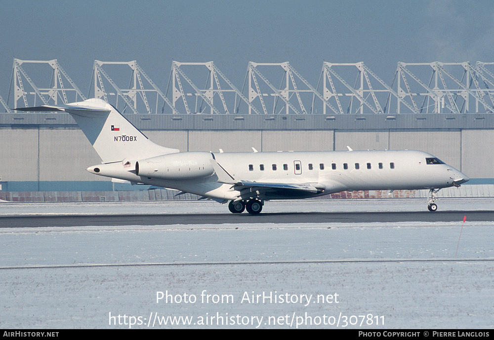 Aircraft Photo of N700BX | Bombardier Global Express (BD-700-1A10) | AirHistory.net #307811