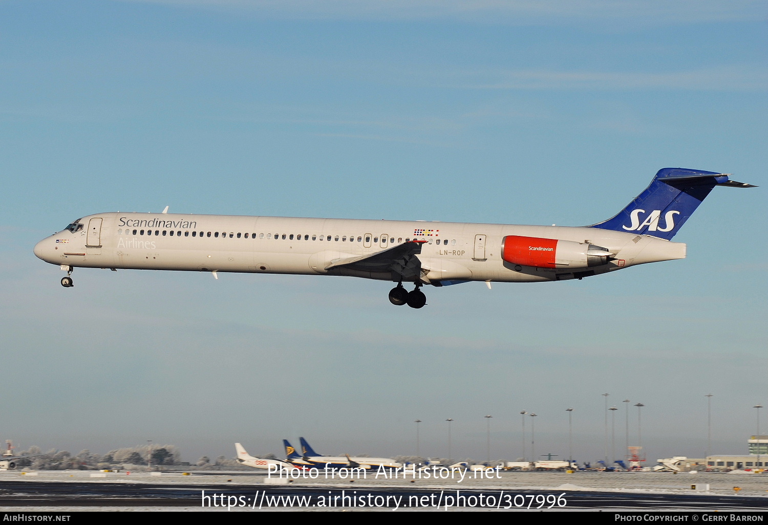 Aircraft Photo of LN-ROP | McDonnell Douglas MD-82 (DC-9-82) | Scandinavian Airlines - SAS | AirHistory.net #307996