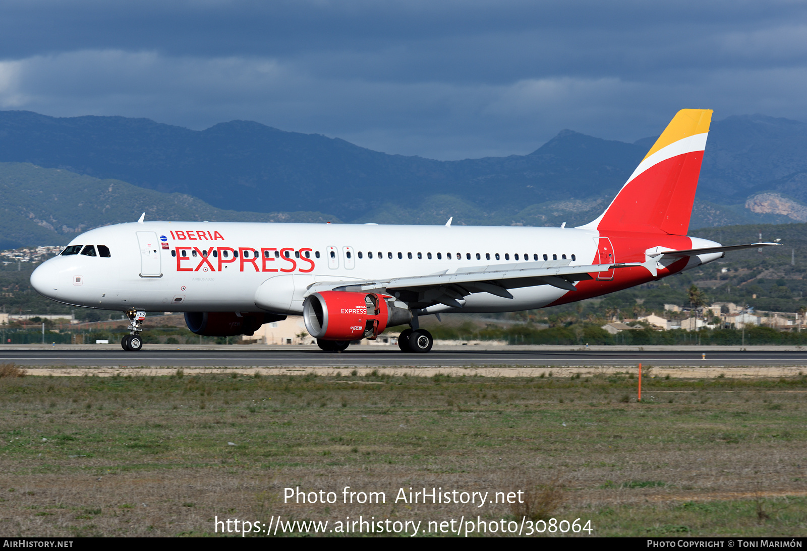 Aircraft Photo of EC-JFG | Airbus A320-214 | Iberia Express | AirHistory.net #308064