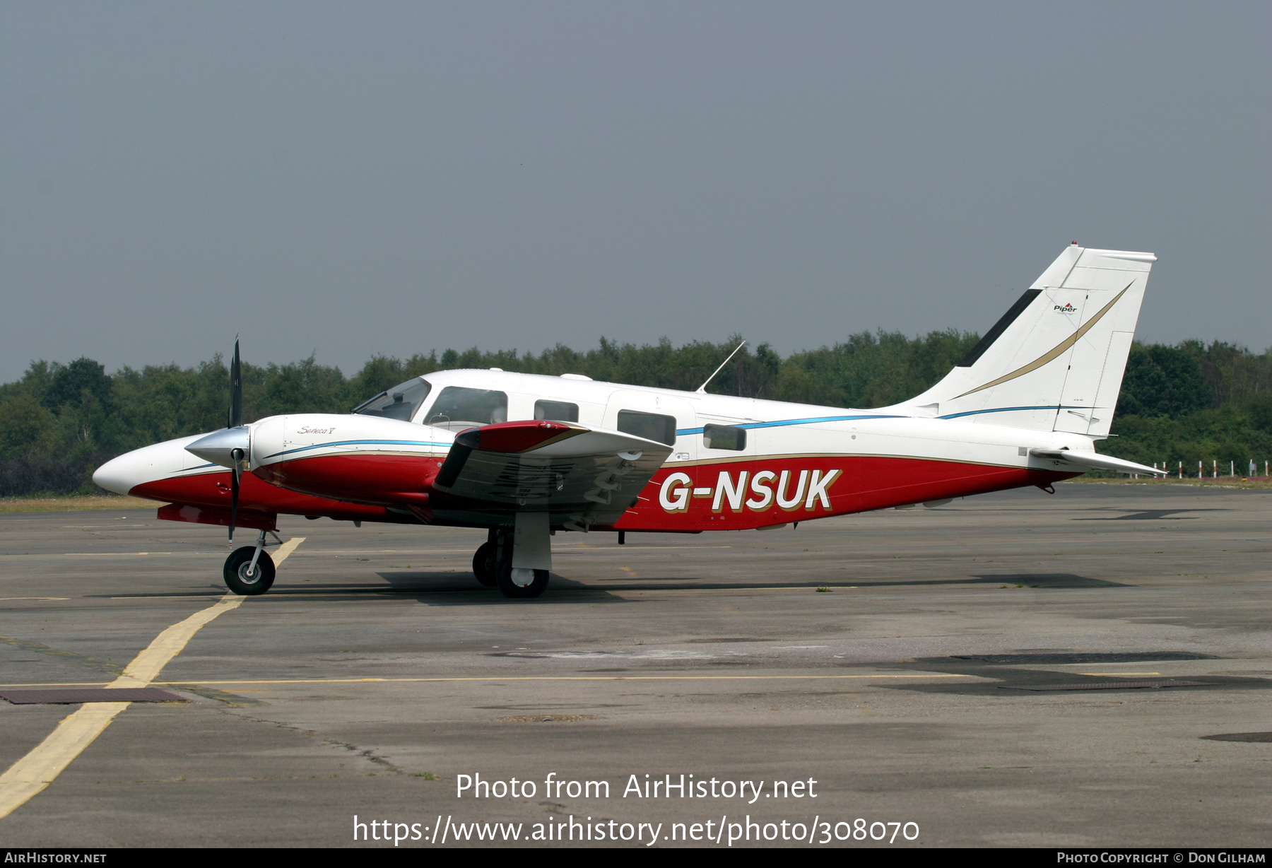 Aircraft Photo of G-NSUK | Piper PA-34-220T Seneca V | AirHistory.net #308070