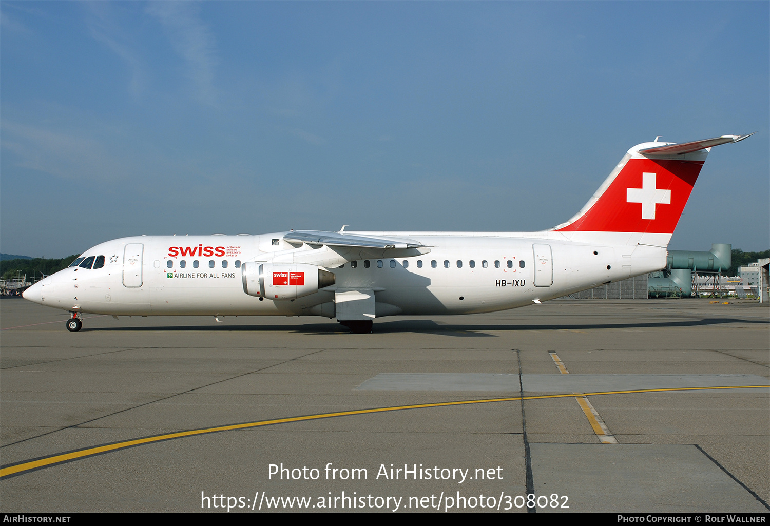 Aircraft Photo of HB-IXU | British Aerospace Avro 146-RJ100 | Swiss International Air Lines | AirHistory.net #308082