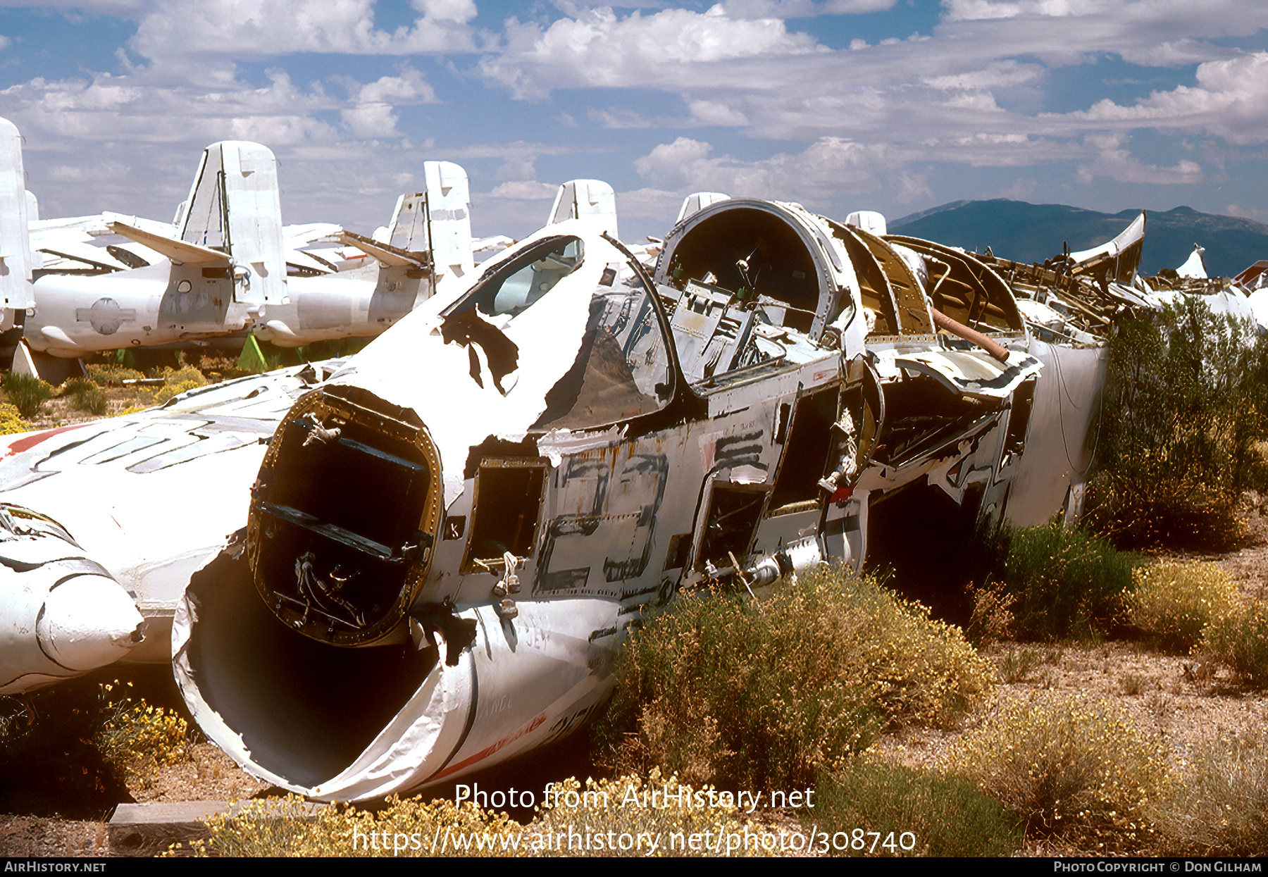 Aircraft Photo of 145348 | Vought TF-8A Crusader | USA - Marines | AirHistory.net #308740