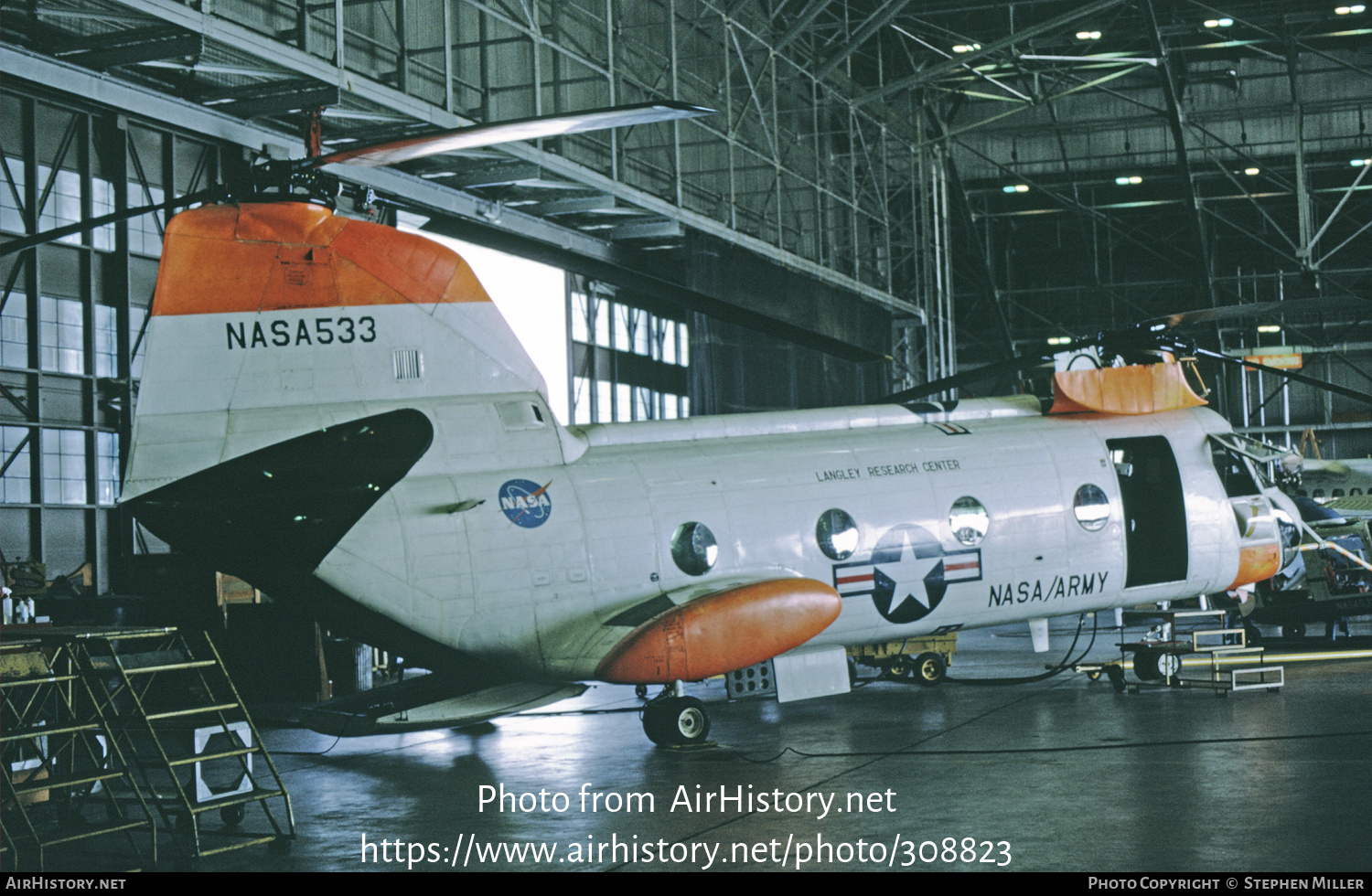 Aircraft Photo of NASA 533 | Boeing Vertol CH-46C | NASA - National Aeronautics and Space Administration | AirHistory.net #308823