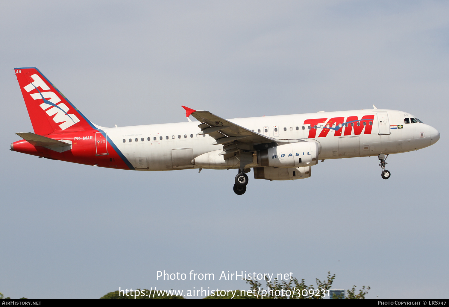 Aircraft Photo of PR-MAR | Airbus A320-232 | TAM Linhas Aéreas | AirHistory.net #309231