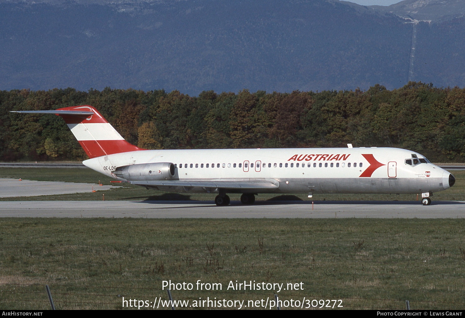 Aircraft Photo of OE-LDG | McDonnell Douglas DC-9-32 | Austrian Airlines | AirHistory.net #309272