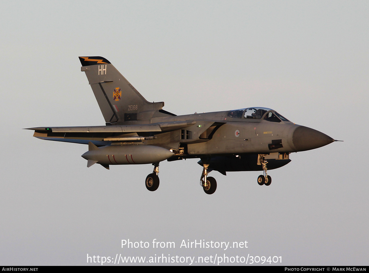 Aircraft Photo of ZE168 | Panavia Tornado F3 | UK - Air Force | AirHistory.net #309401