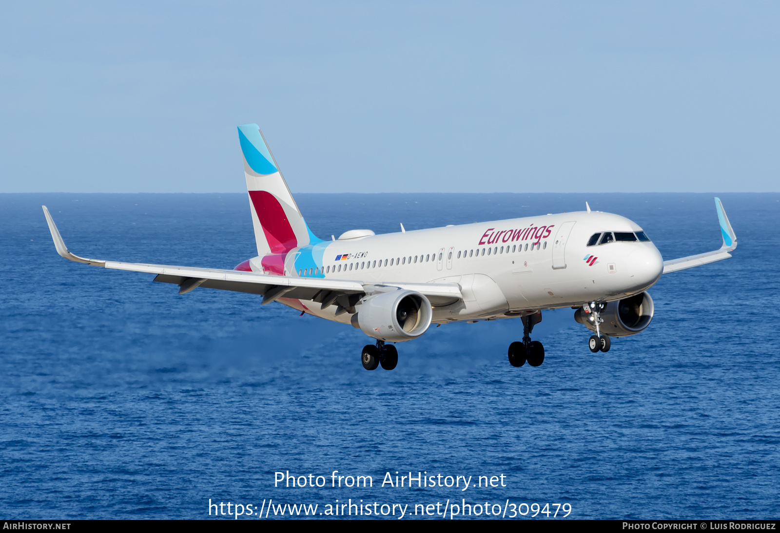 Aircraft Photo of D-AEWO | Airbus A320-214 | Eurowings | AirHistory.net #309479