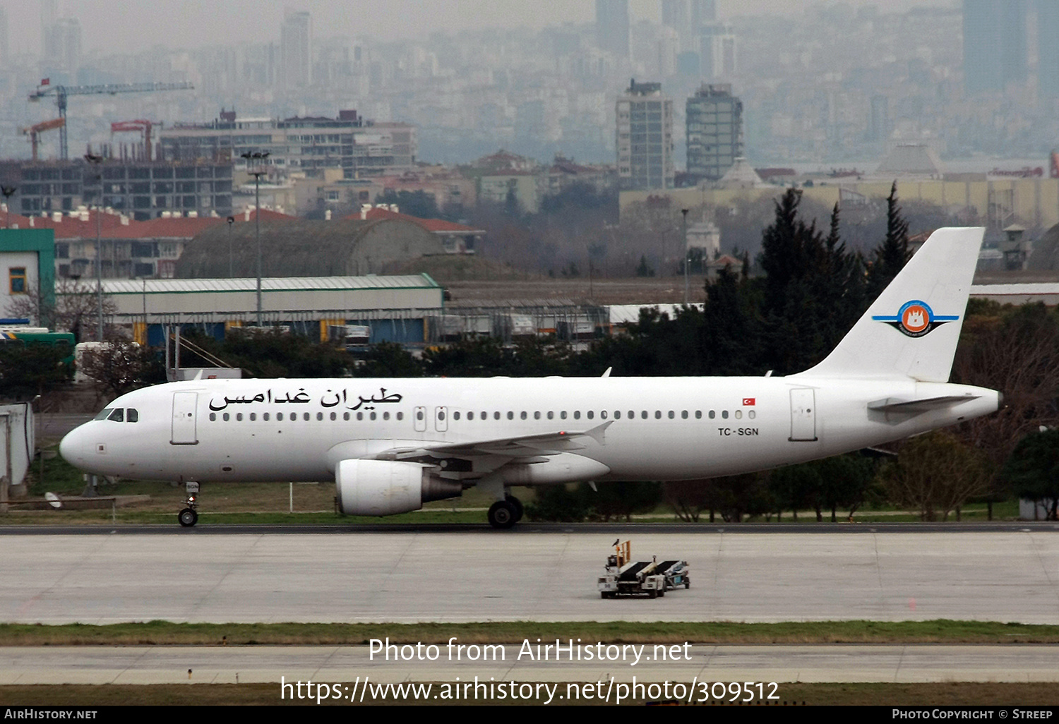 Aircraft Photo of TC-SGN | Airbus A320-214 | Ghadames Air | AirHistory.net #309512