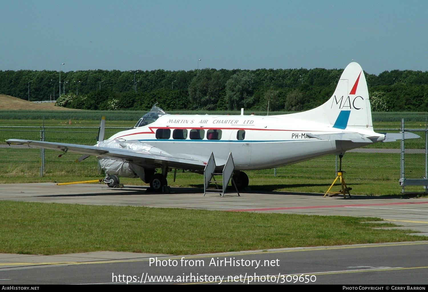 Aircraft Photo of PH-MAD | De Havilland D.H. 104 Sea Devon C20 | Martin's Air Charter - MAC | AirHistory.net #309650