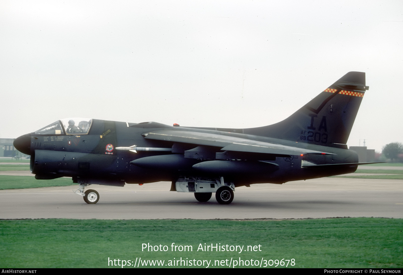 Aircraft Photo of 69-6203 / AF69-203 | LTV A-7D Corsair II | USA - Air Force | AirHistory.net #309678