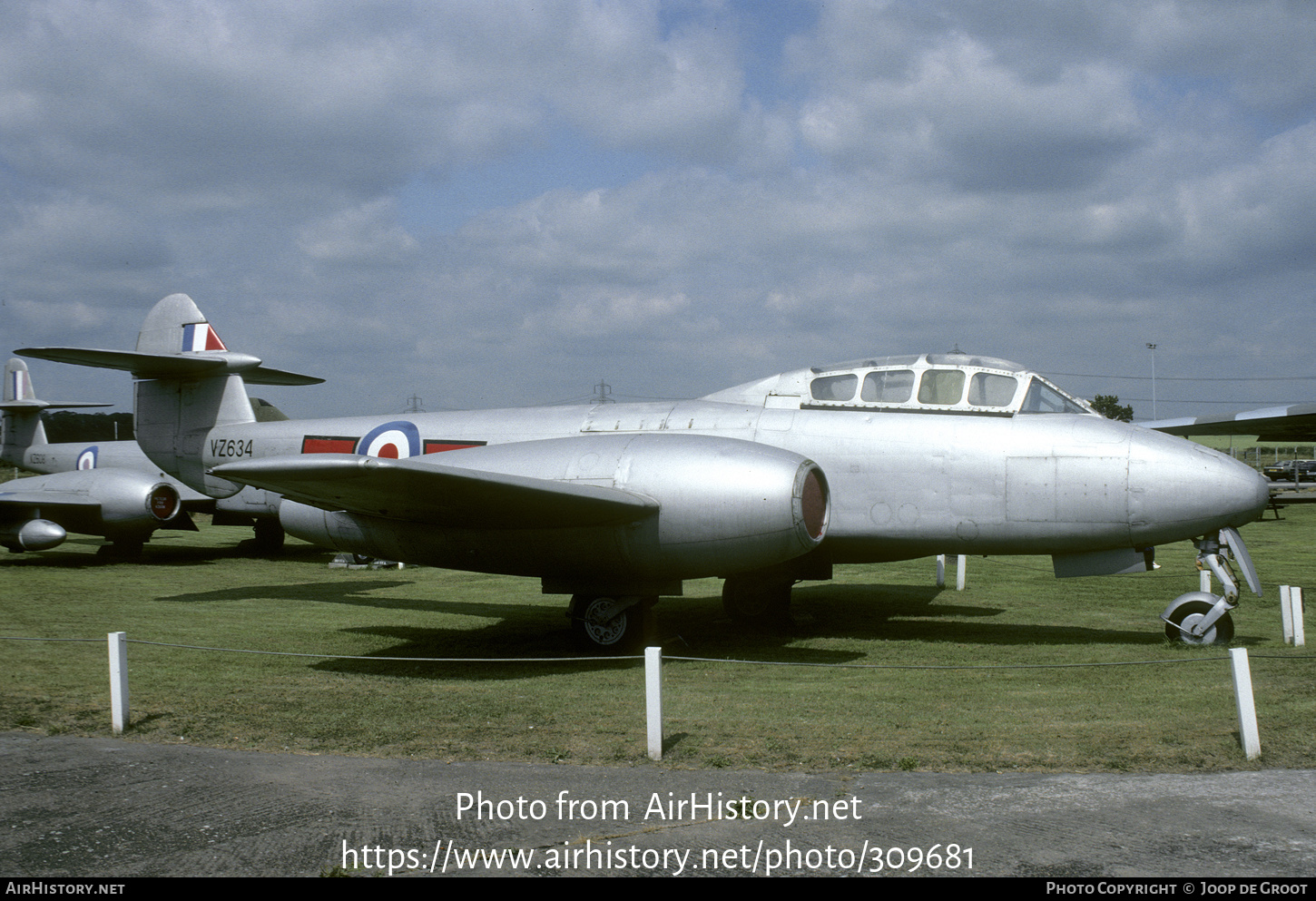 Aircraft Photo of VZ634 | Gloster Meteor T7 | UK - Air Force | AirHistory.net #309681