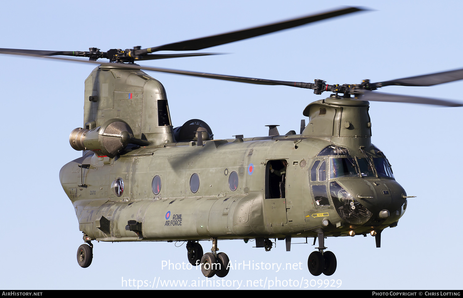 Aircraft Photo of ZA710 | Boeing Chinook HC4 (352) | UK - Air Force | AirHistory.net #309929